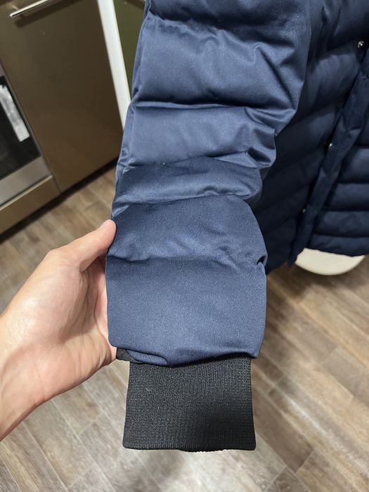 Продам куртку ZARA