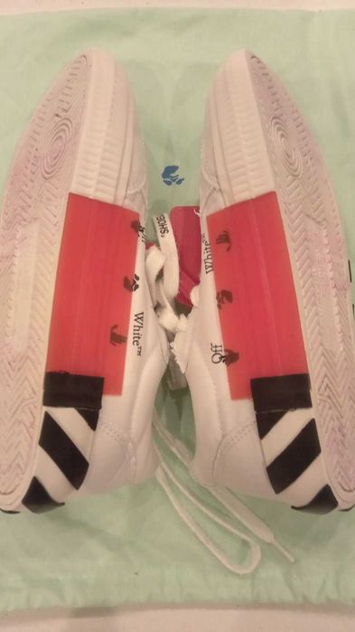 Off white Vulcanized