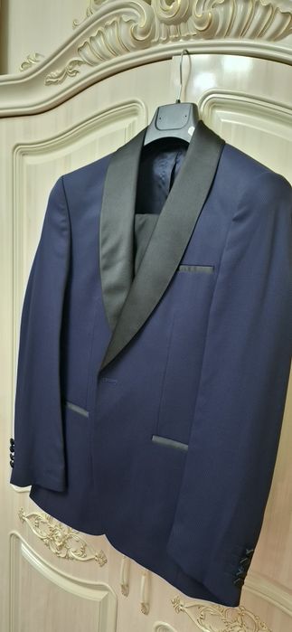 Костюм мужской Frank Bernhard как новый kastyum yangiday brendoviy