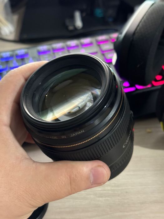 Canon EF 85mm f/1.8 USM  продам