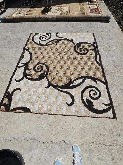 Gilam 2х2.5 m sotiladi – ideal holatda!