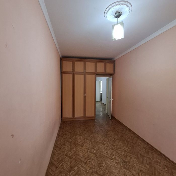 Mirzo Ulug'bek tumani 2/2/4 uy ipotekaga sotiladi