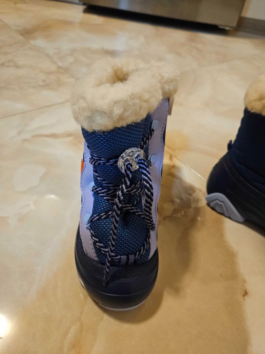 Детски зимни боти номер 25/26 с подплата от овча кожа