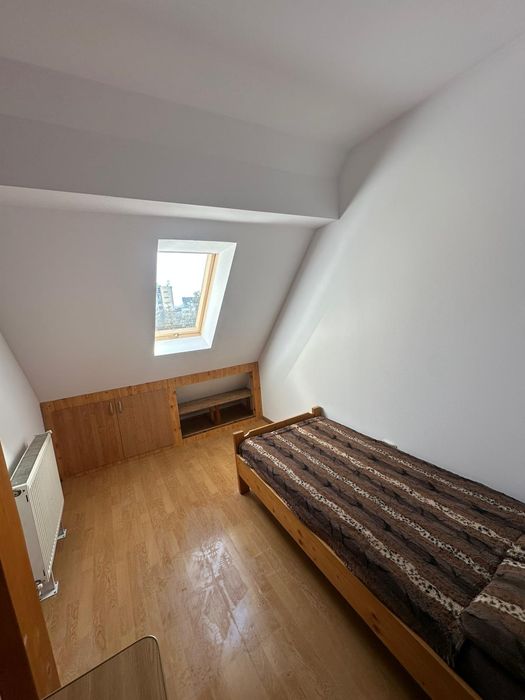 Apartament 3 camere de închiriat zona centrala