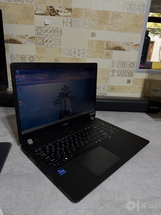 Acer travelmate Core i7 1135g7 1tb ssd nvme Notebook