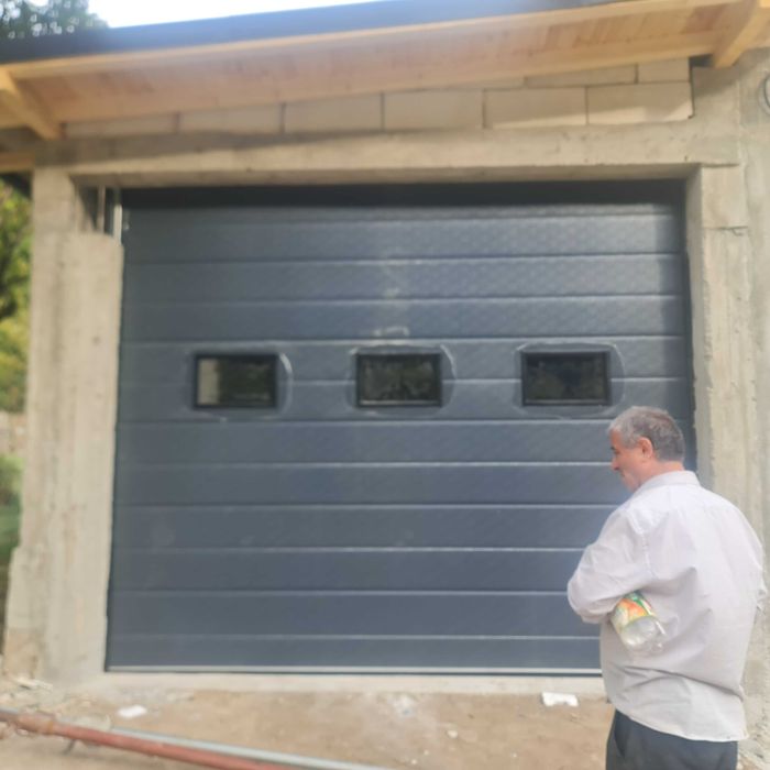 usi de garaj automate ieftine mioveni,curtea de arges ,campulung