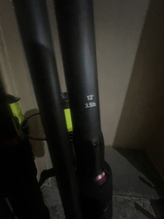 Daiwa Black window 3.5lb 12 " с макари и нова корда