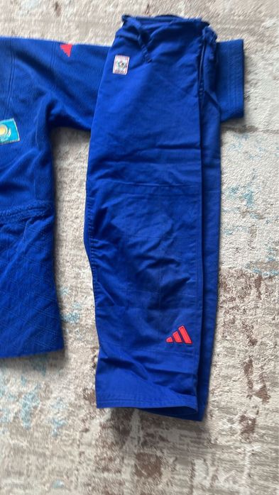 Продам кимоно для дзюдо