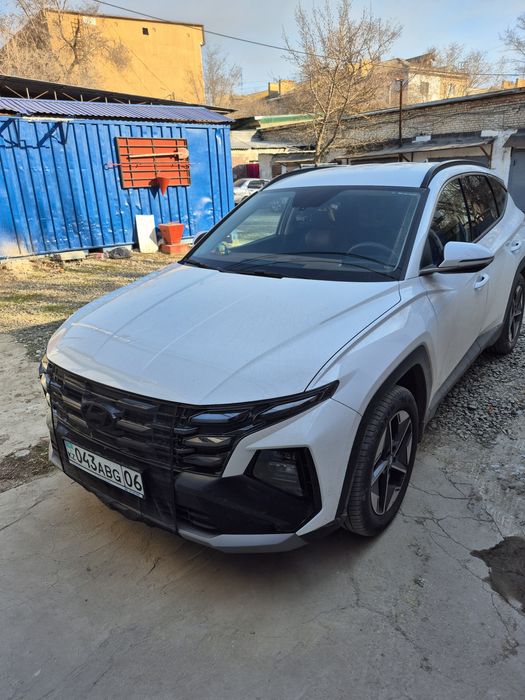 Автомобиль хундай туксон