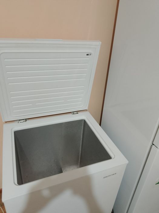 Продам морозильник