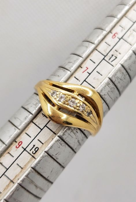 Inel din aur 14K cu 5 pietre semiprețioase albe – mărimea 56