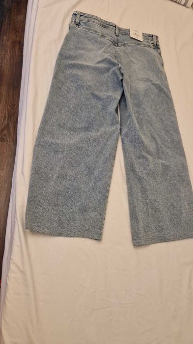Blugi - Jeansi dama Noi cu eticheta -  Marca H&M, gri/bleau deschis, bumbac 100%, Masura europeana 40