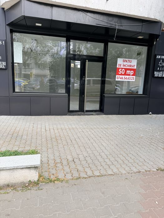Inchiriez spatiu comercial