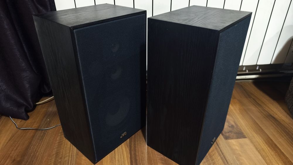Boxe JVC SP-X220 BKE pe 3 căi 8 ohmi 60-120 W impecabile