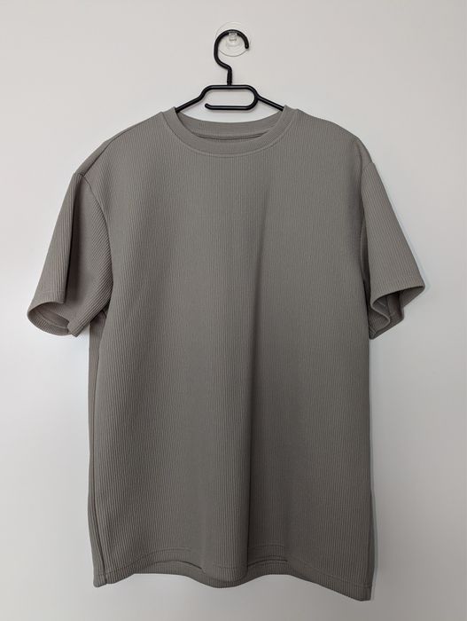 Лот от мъжки тениски