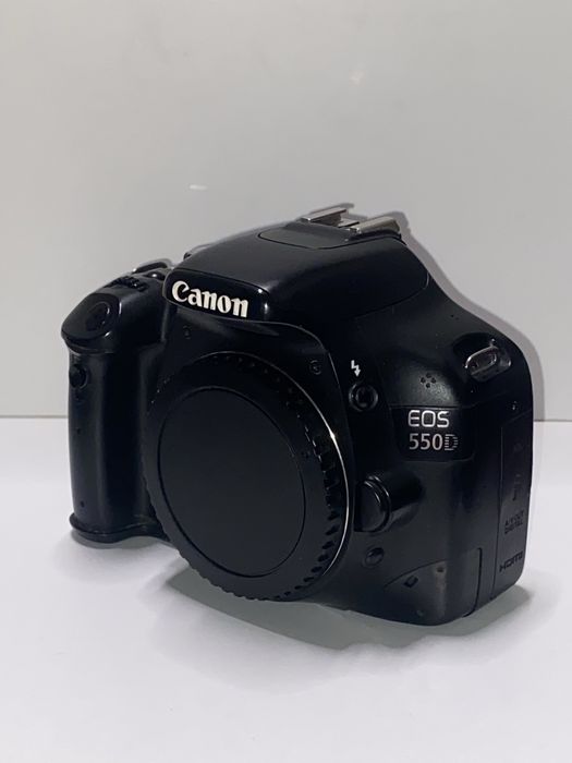 Canon 550D, Фотоаппарат.