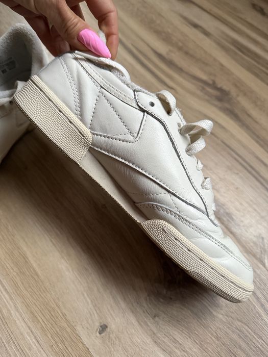 Оригинални кожени класически маратонки REEBOK ! 39 н