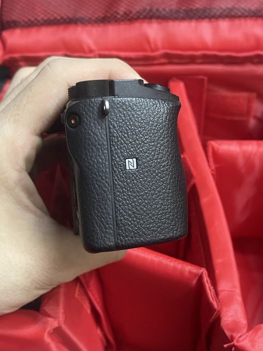 Sony alpha 6300  в хорошем состояние