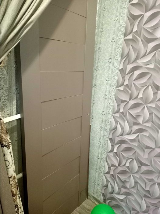 Продам дверь межкомнатную