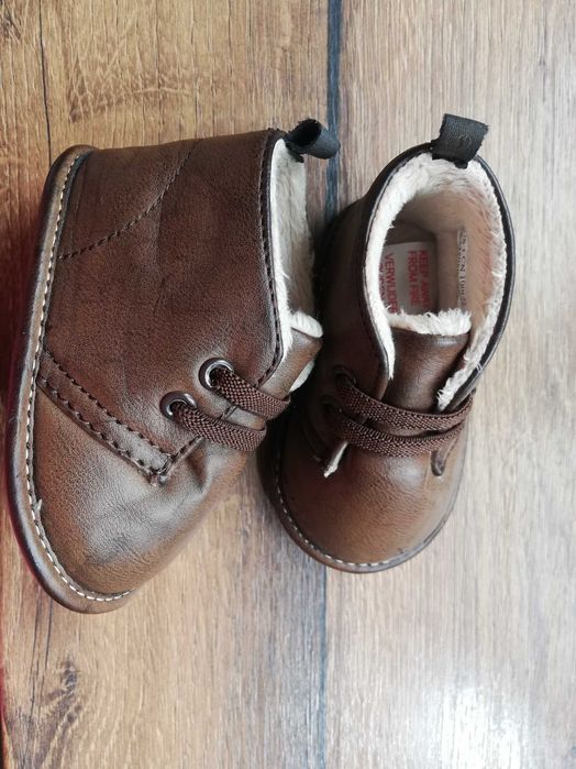 Бебешки кожени обувки