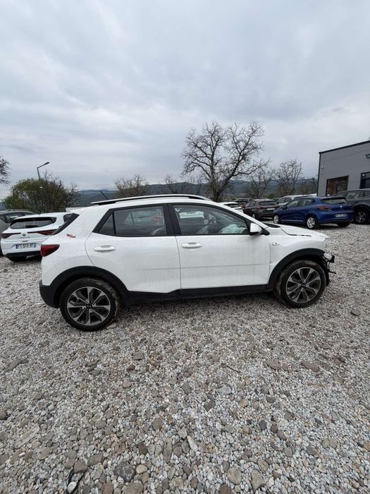 KIA STONIC 2018  за части