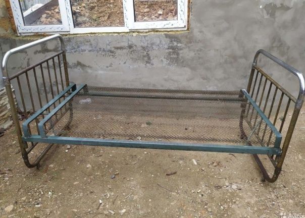 Кровать полуторка