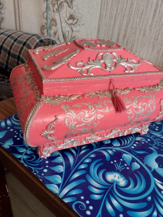 Шкатулки ручной работы 5000тг.