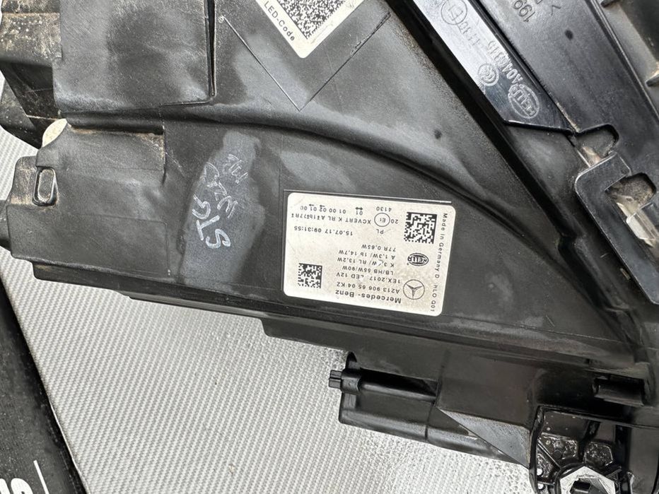 Far stanga Mercedes E Class W213 MultiBeam 2016/2017/2018/2019