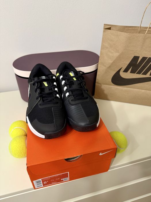 Кроссовки Nike Zoom GP Challenge 1