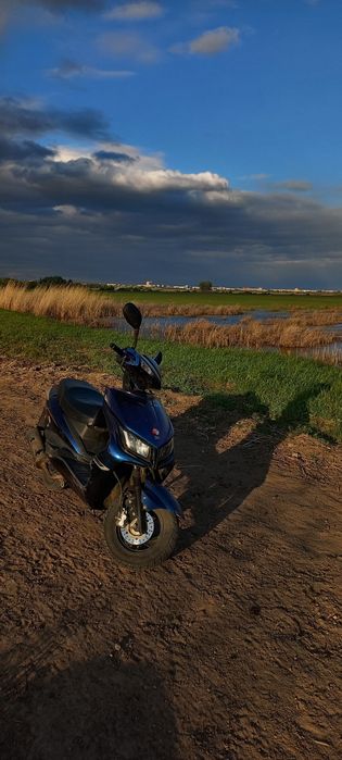Скутер м8 125 кубов