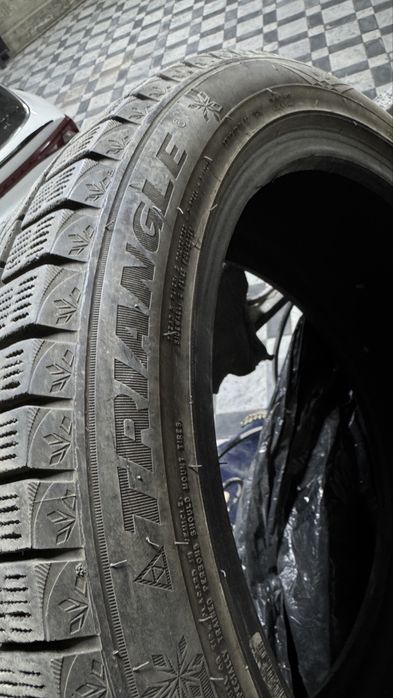 Продам зимние шины