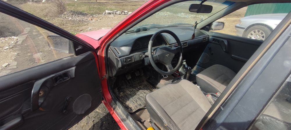 Продам Мазду 323