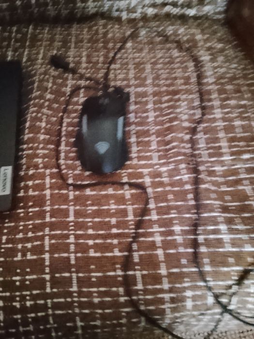 Vând laptop Lenovo