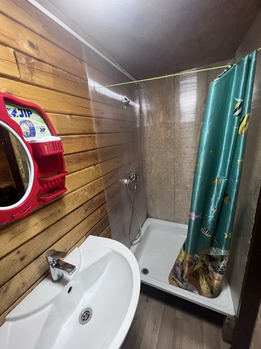 Домики в Боровом с душем и туалетом