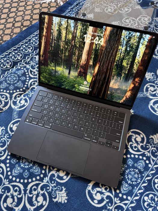 Macbook air m2 16/256