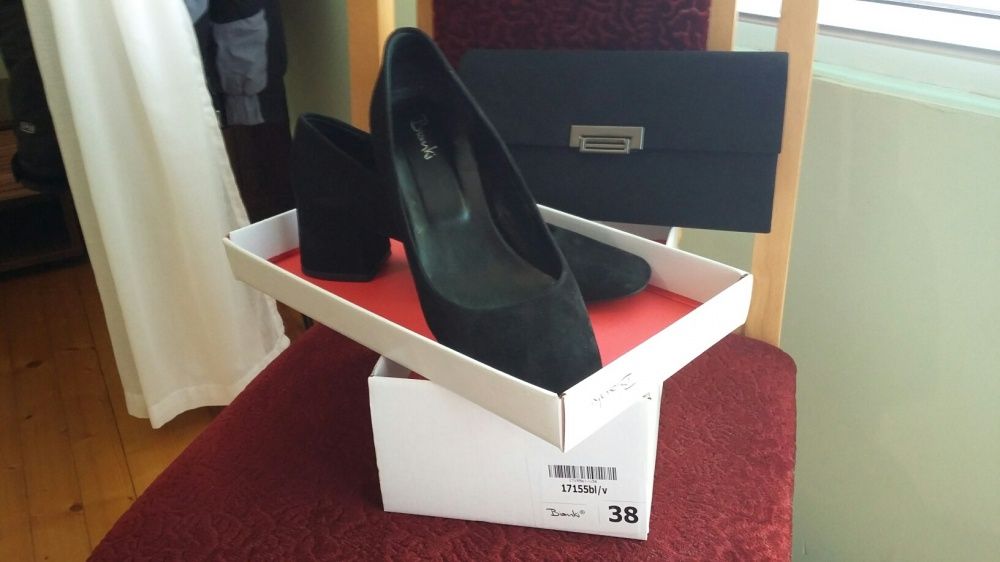 Обувки  естествен велур официани