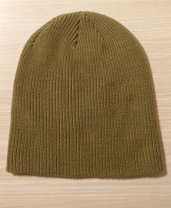 Vând căciulă Burton