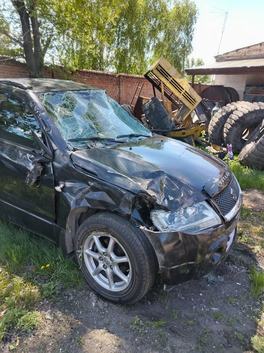 Продам машину Suzuki