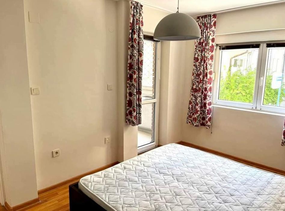 Дава се под наем Двустаен апартамент в Пловдив, Център - 80 кв.м за 400 € - Снимка #4