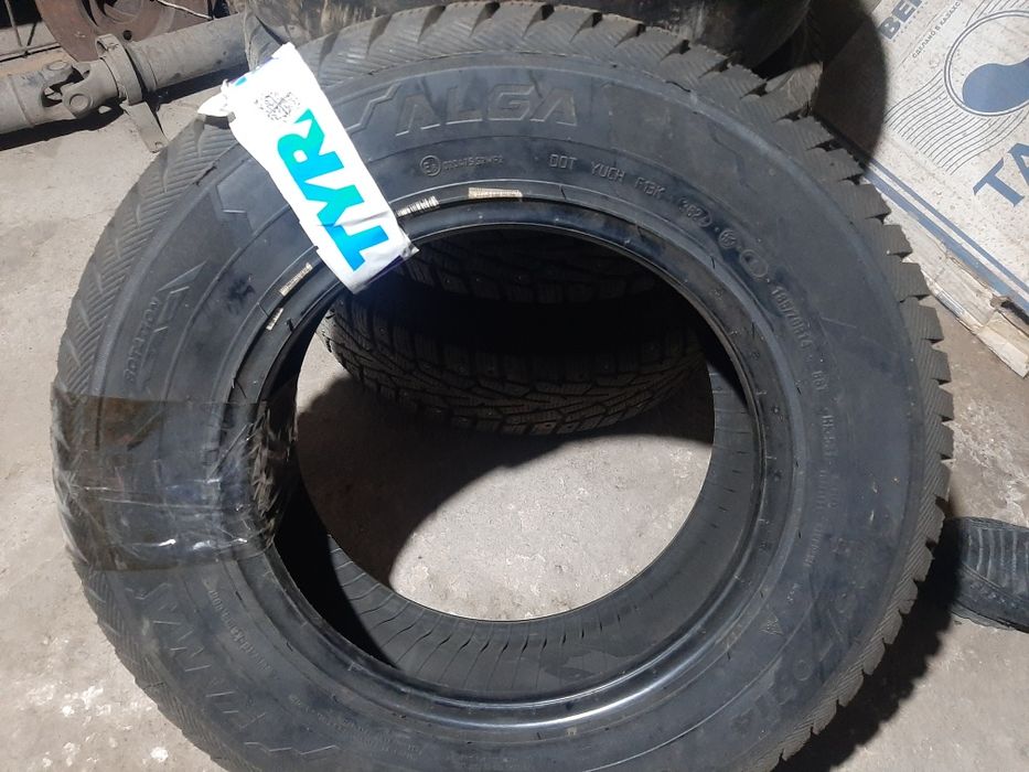 Шины 185/70/ 14 новый