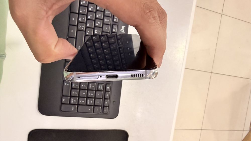 S22 256gb holati tiniq 1sim barter kucli telefonlarga