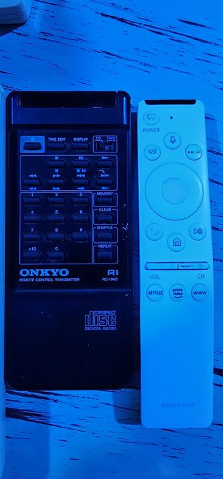 Telecomanda denon  apple yamaha bang and olufsen harman  onkyo samsung