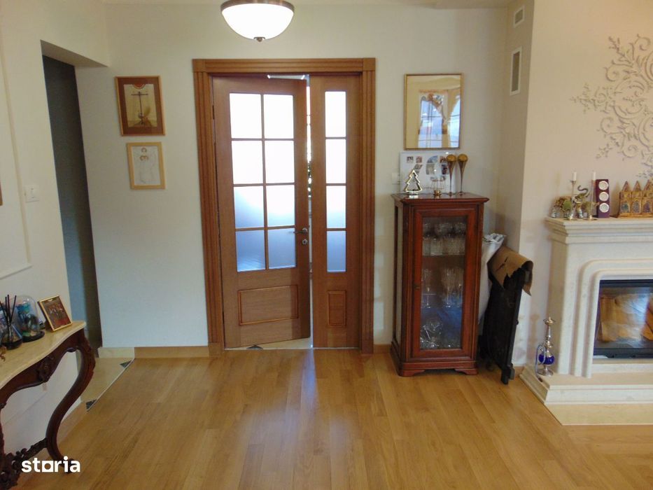 FARA COMISIOANE padure Vila LUX cu 7 camere 4 bai 2 terase pe 1600mp