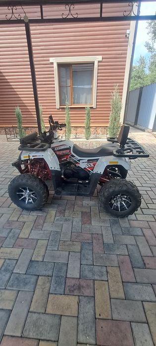 Продам квадроцикл 250кубов