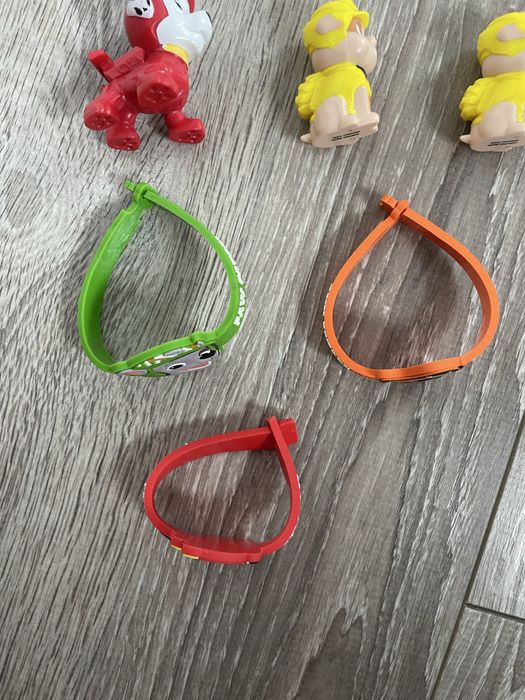 Figurine si brățări Paw Patrol