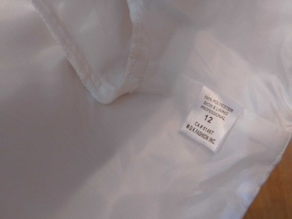 Bolero saten alb marimea 12 ani/152cm brodat
