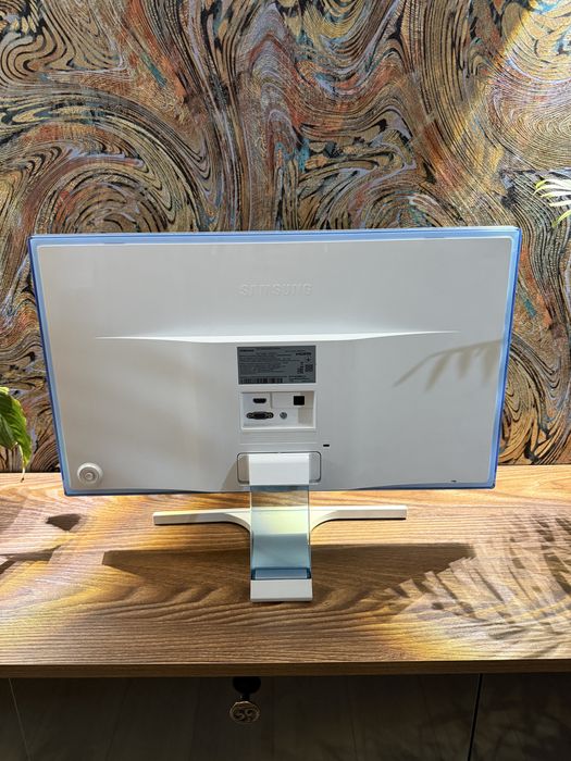 Монитор Samsung 824E391HL