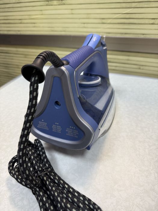 Парна ютия Rowenta DW8215