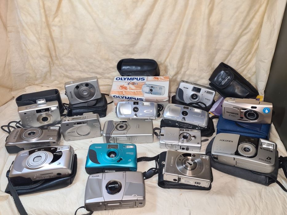 Фотоапарати различни марки и модели