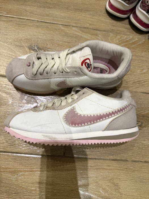 Nike Cortez в специальном издании "Valentine's Day